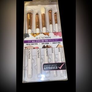Makeup Brush